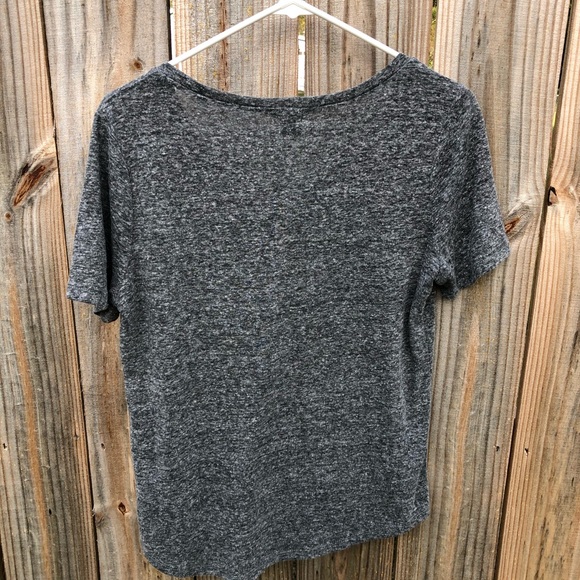 Old Navy top - Picture 2 of 3